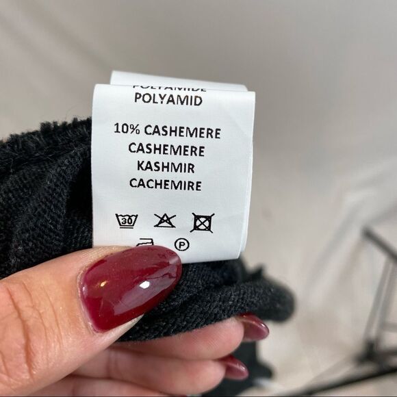 No-Na Cashmere Blend Bib‎ Front Half Sleeve Sweater Size Medium - Picture 15 of 15